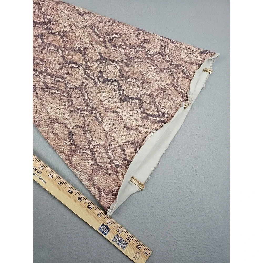 Shyanne Bell Bottoms Jeans Size 30x32 Taupe Snake Skin Print High Rise Flare - Picture 8 of 8